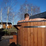 Dom wakacyjny Drewniany Zakątek Z Sauną I Jacuzzi