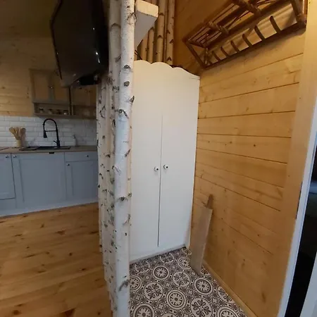 Drewniany Zakatek Z Sauna I Jacuzzi Jadow