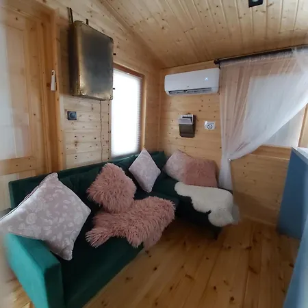 Drewniany Zakatek Z Sauna I Jacuzzi Prázdninový dům *