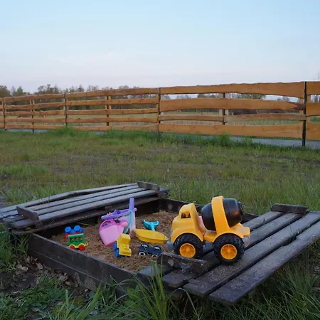Prázdninový dům Drewniany Zakatek Z Sauna I Jacuzzi Jadow