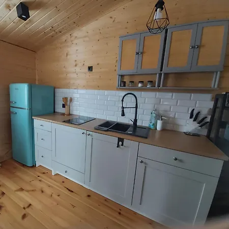 Drewniany Zakatek Z Sauna I Jacuzzi