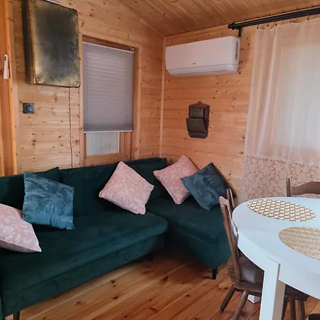 Drewniany Zakatek Z Sauna I Jacuzzi Casa vacanze *