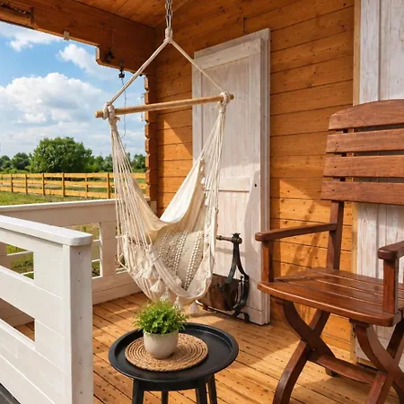 Drewniany Zakatek Z Sauna I Jacuzzi Jadow