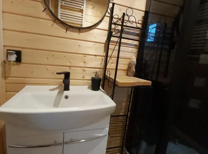 Dom wakacyjny Drewniany Zakątek Z Sauną I Jacuzzi