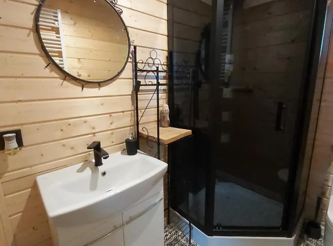 Dom wakacyjny Drewniany Zakątek Z Sauną I Jacuzzi *