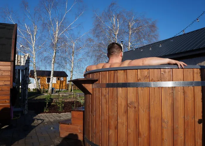 Dom wakacyjny Drewniany Zakątek Z Sauną I Jacuzzi