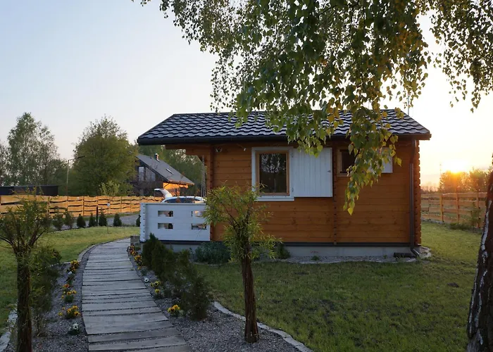 Drewniany Zakątek Z Sauną I Jacuzzi * Jadow